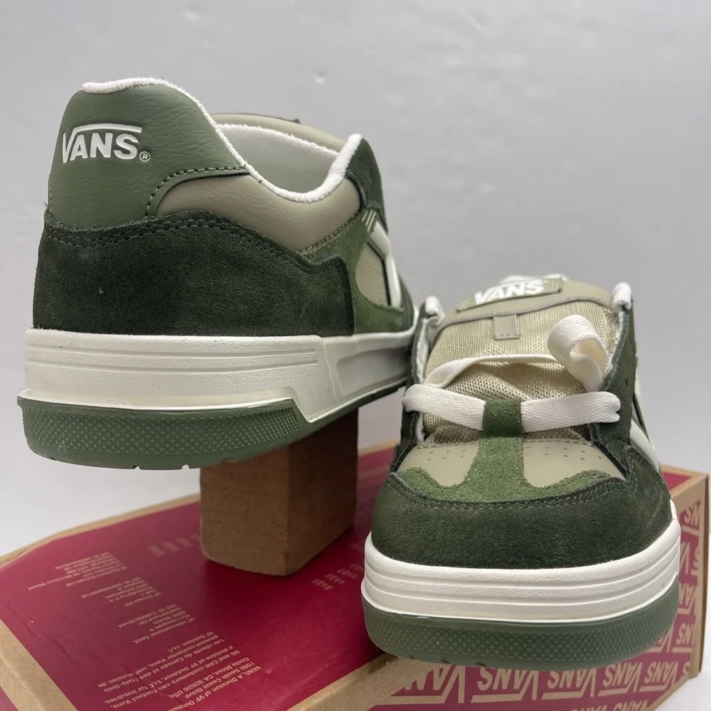 Vans Men’s 10.5 Upland
Green/Multi
VN000D1HBGK Skate Sneakers - Picture 10 of 16